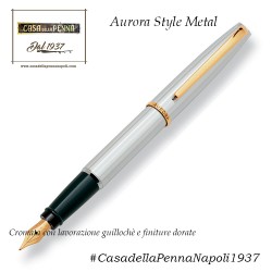 Aurora Style Metal Cromata con lavorazione guillochè e finiture dorate