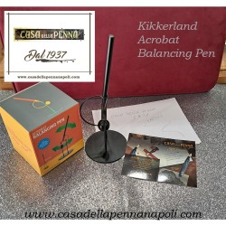 Kikkerland Acrobat balancing pen